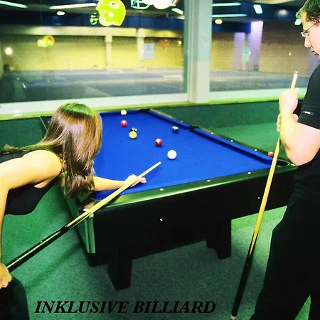 מלון Viktoria-leukerbad-therme 3*